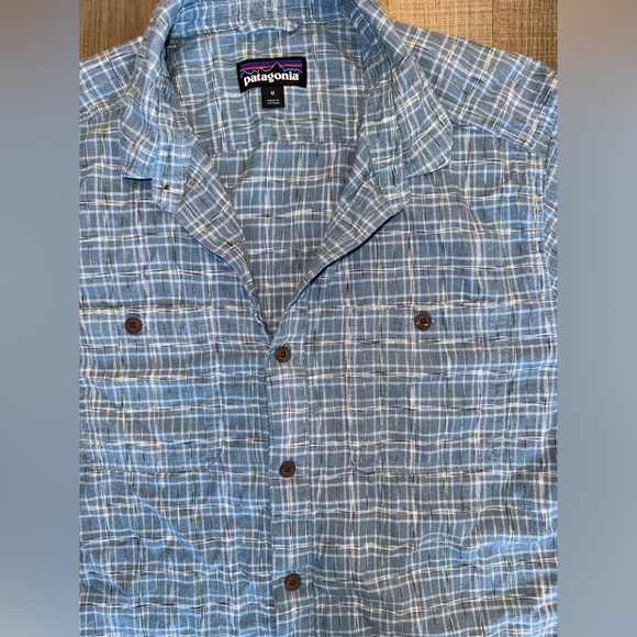 Patagonia Blue Plaid Button Down Short Sleeve Men's Shirt M - Picture 2 of 3